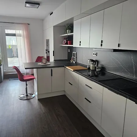 Sun Prague - Stodulky Apartment Exterior photo